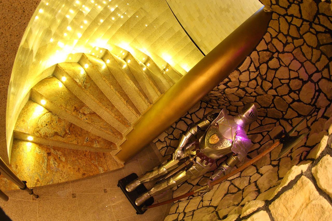 Zamek Pod Brzozami, Wynajem Pokoi Apartment กรินีซา ดรอยจ์ ภายนอก รูปภาพ