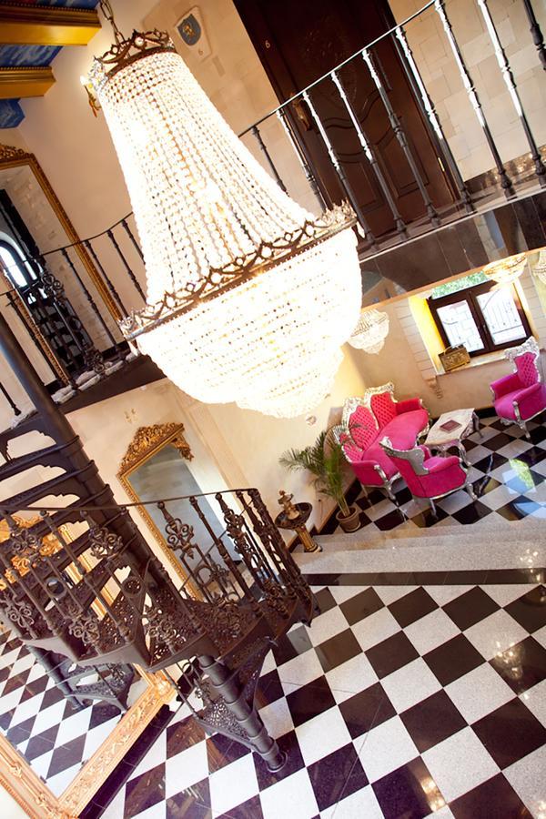 Zamek Pod Brzozami, Wynajem Pokoi Apartment กรินีซา ดรอยจ์ ภายนอก รูปภาพ