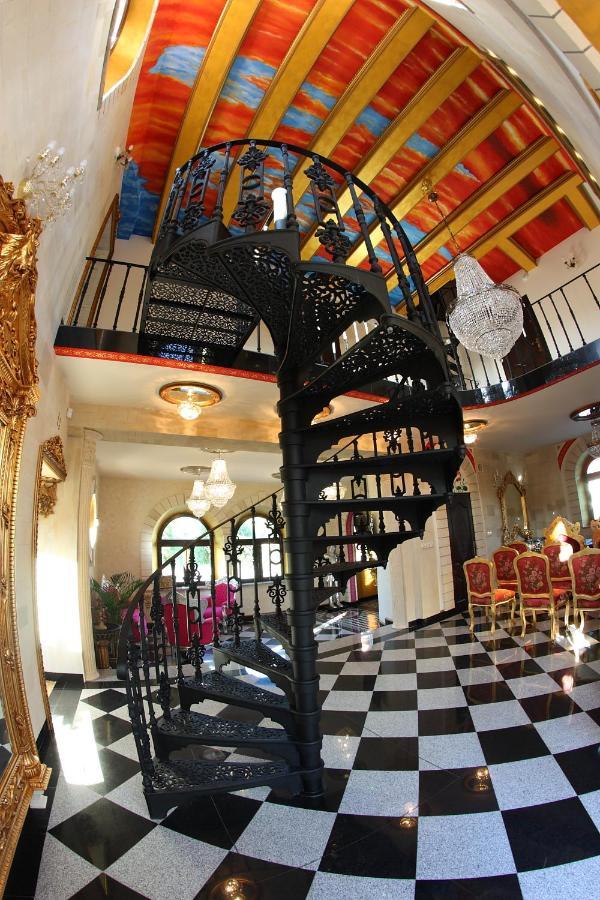 Zamek Pod Brzozami, Wynajem Pokoi Apartment กรินีซา ดรอยจ์ ภายนอก รูปภาพ